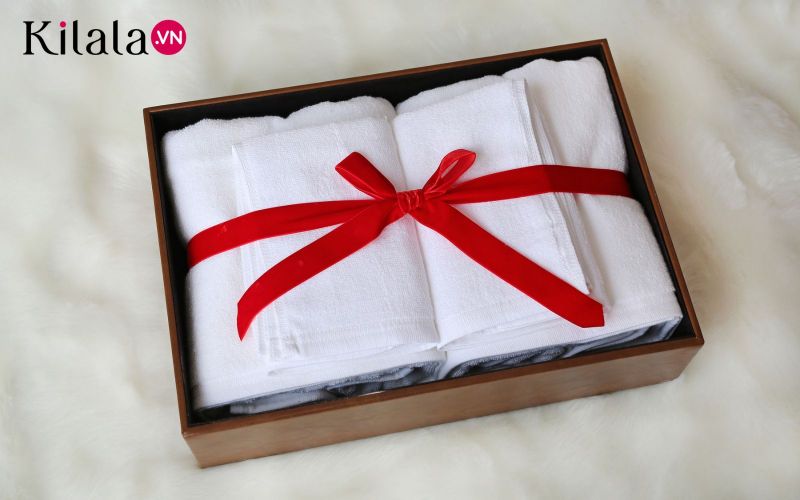 tránh tặng khăn trắng cho vợ chồng mới cưới tránh tặng khăn trắng cho vợ chồng mới cưới